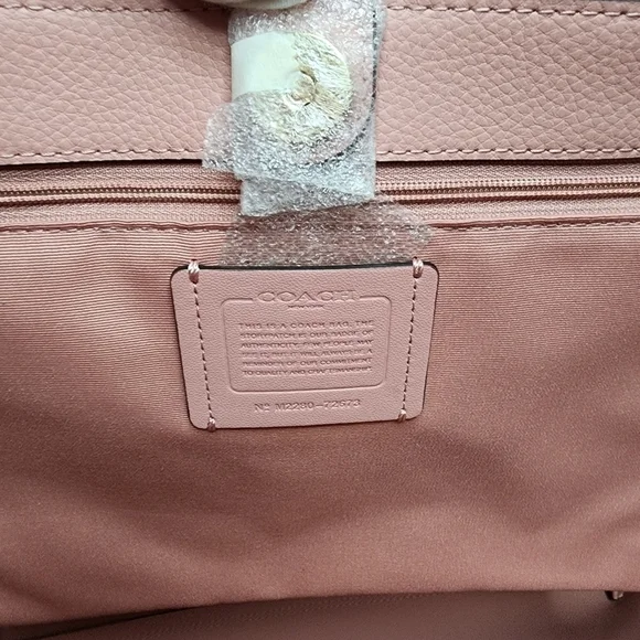 Authentic COACH Cameron Tote - Picture 12 of 16